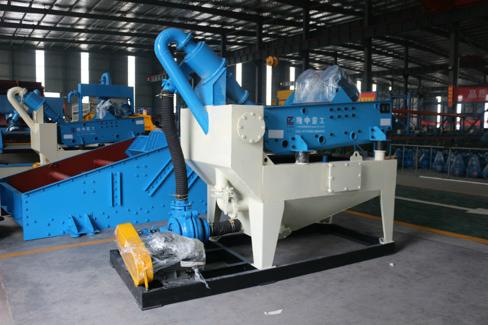 混凝土中標準規(guī)格的砂子，可選用細沙回收機制作