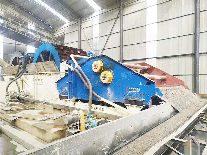 細砂回收機在洗砂生產(chǎn)線中能解決哪些問題